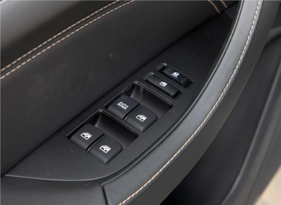 逸动 2019款 高能版 1.6L GDI 手动先锋型 国VI 车厢座椅   门窗控制