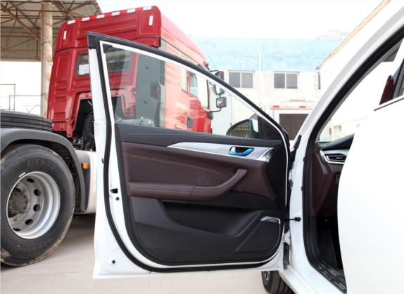 逸动 2019款 高能版 1.6L GDI 自动争锋型 国VI 车厢座椅   前门板