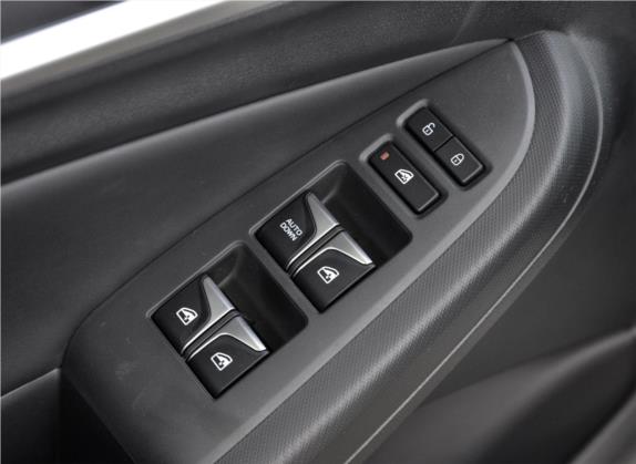 逸动 2020款 PLUS 1.6L GDI 手动精英型 车厢座椅   门窗控制