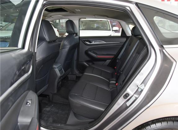 逸动 2020款 PLUS 1.6L GDI 手动豪华型 车厢座椅   后排空间
