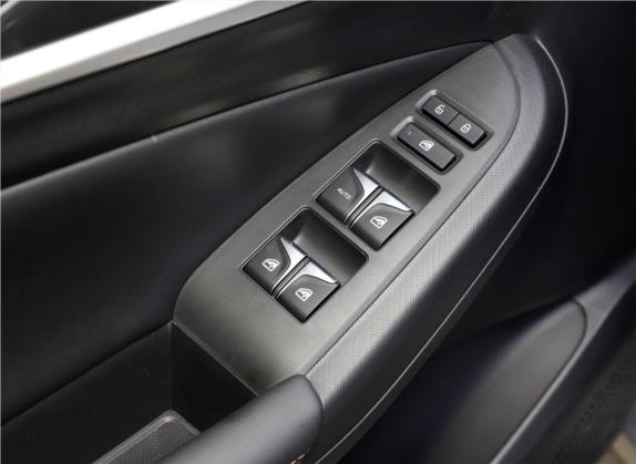 逸动 2020款 PLUS 1.6L GDI 自动豪华型 车厢座椅   门窗控制