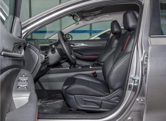 逸动 2020款 PLUS 蓝鲸NE 1.4T GDI DCT锋尚型 车厢座椅   前排空间