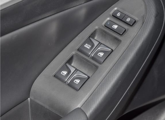 逸动 2020款 PLUS 蓝鲸NE 1.4T GDI DCT锋尚型 车厢座椅   门窗控制