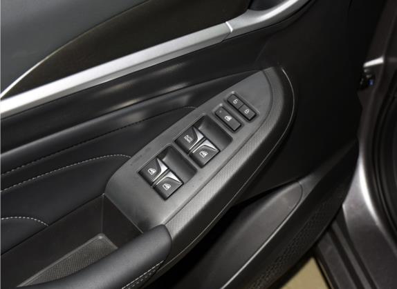 逸动 2021款 PLUS 1.6L GDI CVT精英型 车厢座椅   门窗控制