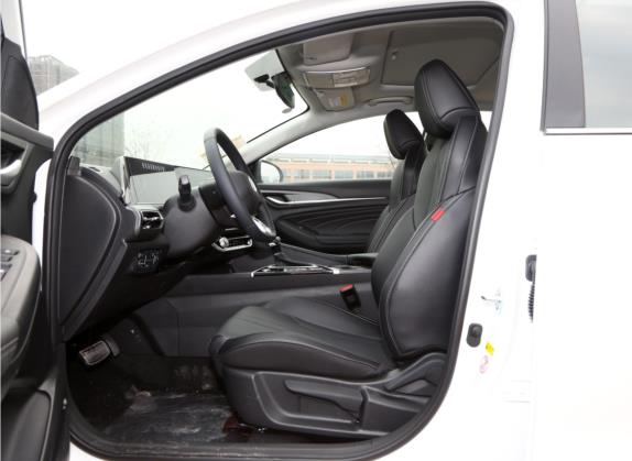 逸动 2021款 PLUS 1.6L GDI CVT豪华型 车厢座椅   前排空间