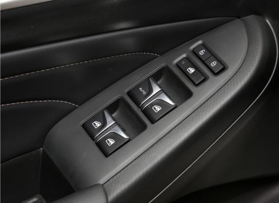 逸动 2021款 PLUS 1.6L GDI CVT豪华型 车厢座椅   门窗控制