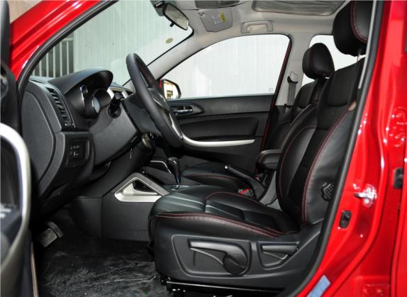 长安CS35 2012款 1.6L 自动豪华型 国V 车厢座椅   前排空间