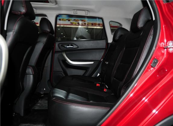 长安CS35 2012款 1.6L 手动豪华型 国IV 车厢座椅   后排空间