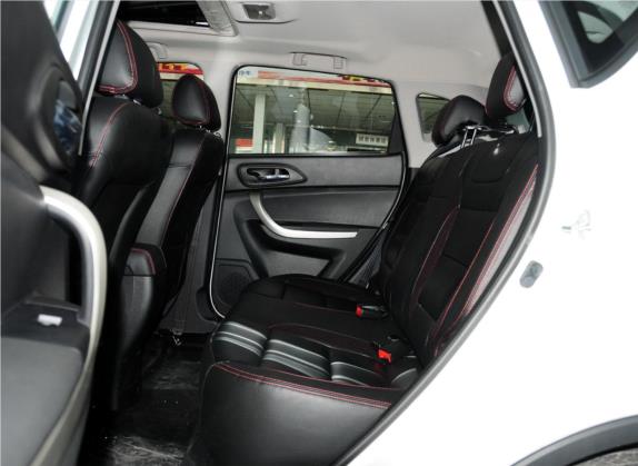 长安CS35 2014款 1.6L 手动豪华型 国V 车厢座椅   后排空间