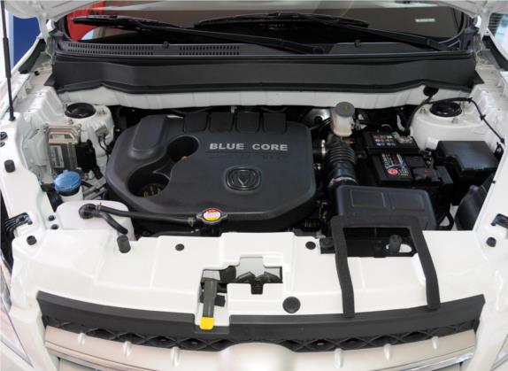 长安CS35 2014款 1.6L 手动豪华导航型 国V 其他细节类   发动机舱