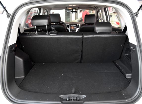 长安CS35 2015款 1.6L 手动豪华型 国IV 车厢座椅   后备厢
