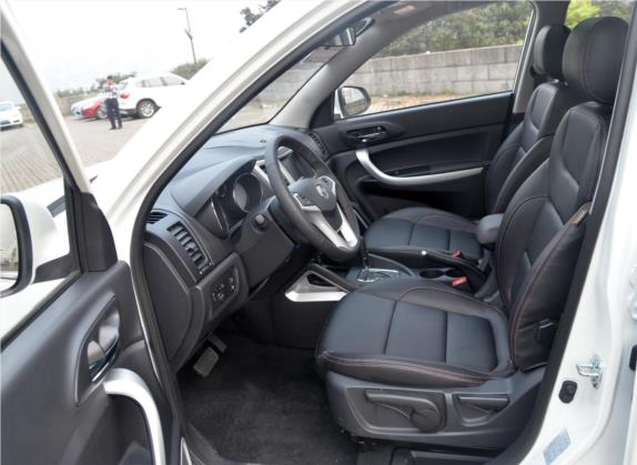 长安CS35 2015款 1.6L 自动尊贵型 国IV 车厢座椅   前排空间