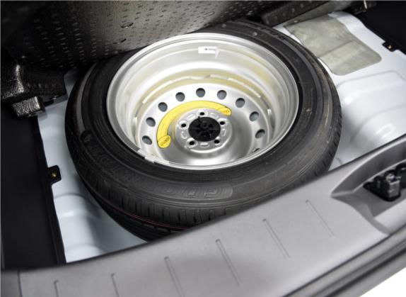 长安CS35 2015款 1.6L 手动尊贵型 国V 其他细节类   备胎