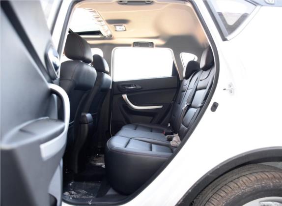 长安CS35 2016款 1.6L 自动尊贵型 国V 车厢座椅   后排空间