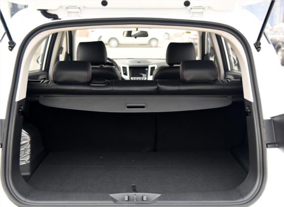 长安CS35 2016款 1.6L 自动尊贵型 国V 车厢座椅   后备厢