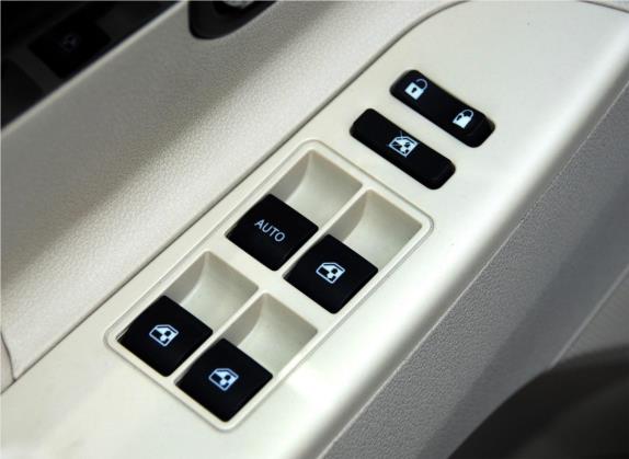 睿骋 2013款 2.0L 自动豪华型 国V 车厢座椅   门窗控制