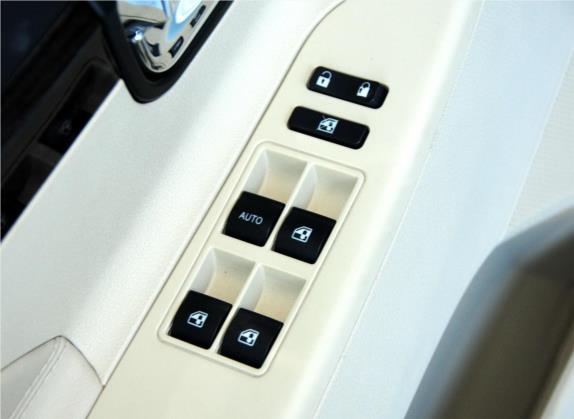 睿骋 2013款 2.0L 自动豪华型 国IV 车厢座椅   门窗控制