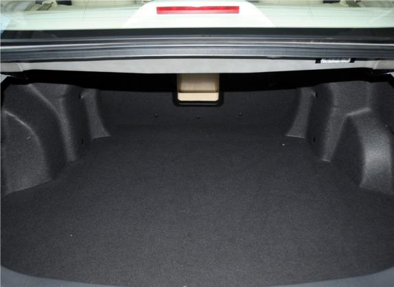 睿骋 2013款 1.8T 自动尊贵型 国IV 车厢座椅   后备厢