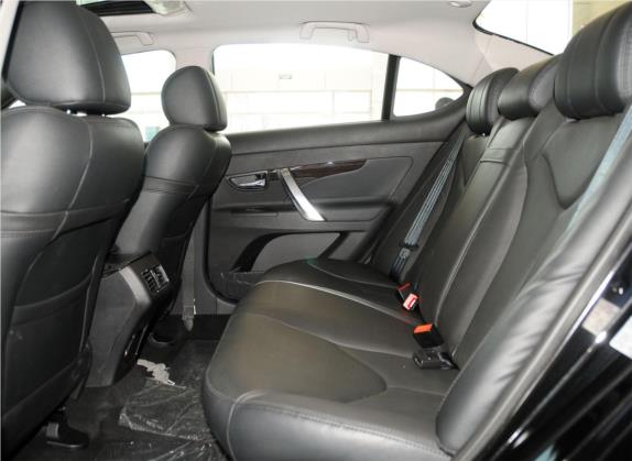 睿骋 2013款 1.8T 自动旗舰型 国IV 车厢座椅   后排空间