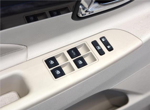 睿骋 2014款 1.8T 自动精英周年版 国IV 车厢座椅   门窗控制