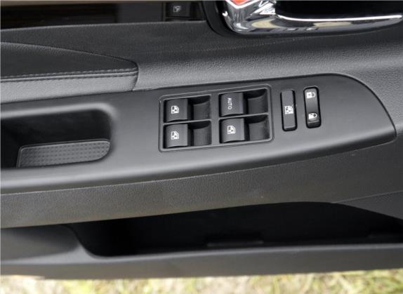 睿骋 2017款 1.5T 自动智享版尊驰型 车厢座椅   门窗控制