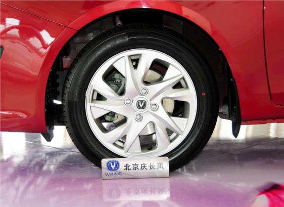 悦翔V5 2012款 1.5L 自动运动型 其他细节类   前轮