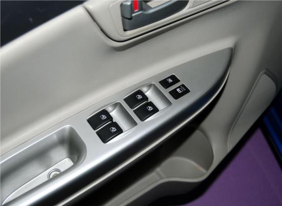 悦翔V5 2012款 1.5L 手动运动型 国IV 车厢座椅   门窗控制