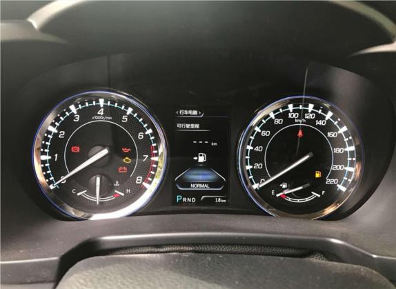 长安CS95 2017款 2.0T 两驱智途版 中控类   仪表盘