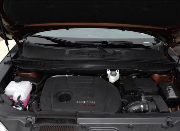 长安CS95 2017款 2.0T 两驱智领版 其他细节类   发动机舱