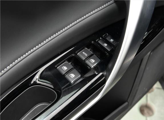 长安CS95 2019款 2.0T 两驱精英型 车厢座椅   门窗控制