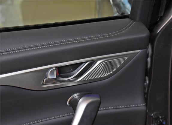 长安CS95 2021款 2.0T 四驱尊贵型 车厢座椅   门窗控制