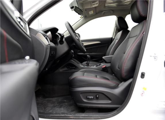长安CS75 2014款 1.8T 自动尊贵型 国V 车厢座椅   前排空间