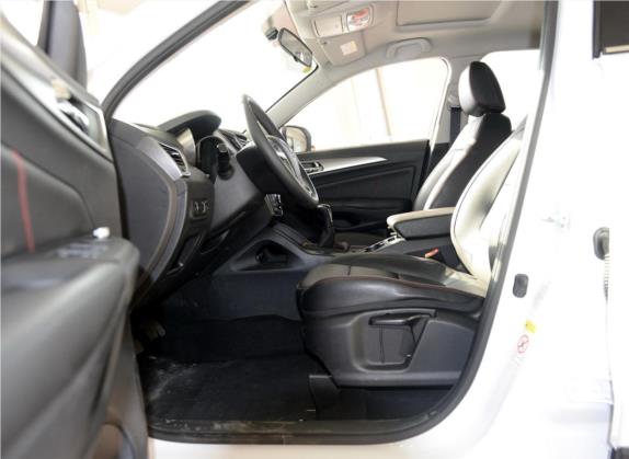 长安CS75 2014款 2.0L 手动豪华型 国IV 车厢座椅   前排空间