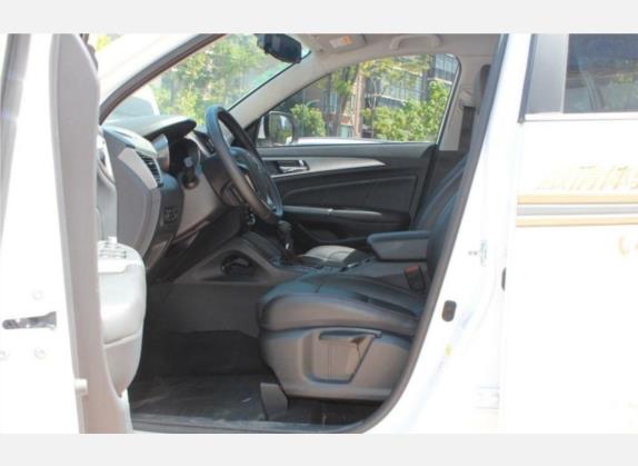 长安CS75 2015款  1.8T 自动四驱精英型 国IV 车厢座椅   前排空间