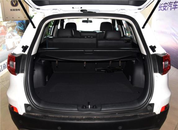 长安CS75 2015款 1.8T 自动四驱精英型 国V 车厢座椅   后备厢
