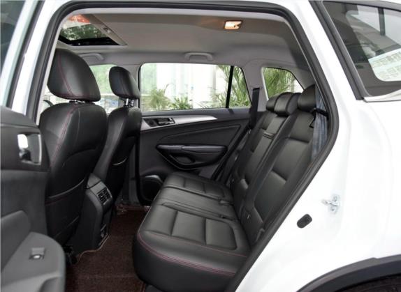 长安CS75 2015款 1.8T 自动四驱尊贵型 国V 车厢座椅   后排空间