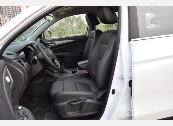 长安CS75 2016款 2.0L 手动舒适型 国IV 车厢座椅   前排空间