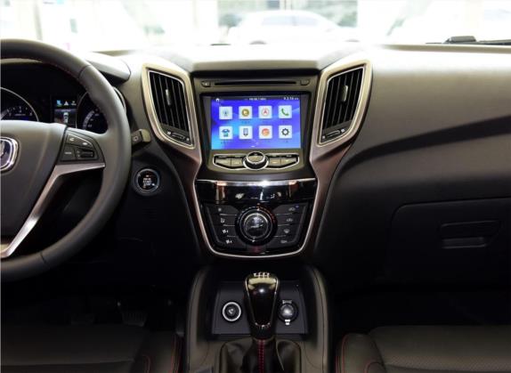 长安CS75 2016款 2.0L 手动豪华型 国IV 中控类   中控台