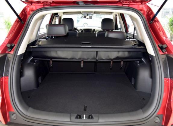 长安CS75 2016款 2.0L 手动豪华型 国IV 车厢座椅   后备厢