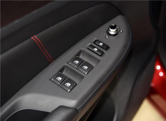 长安CS75 2016款 1.8T 自动尊贵型 国IV 车厢座椅   门窗控制