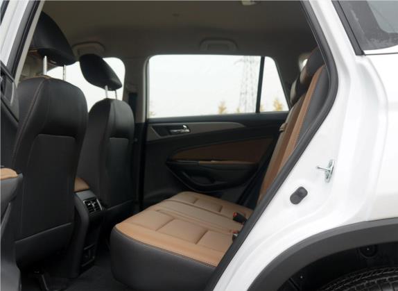 长安CS75 2017款 尚酷版 1.5T 手动悦享型 车厢座椅   后排空间