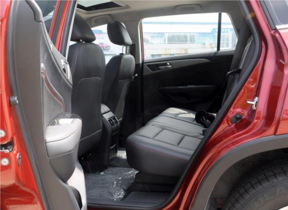 长安CS75 2017款 尚酷版 1.5T 自动锋悦型 车厢座椅   后排空间