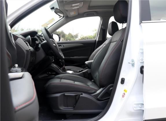 长安CS75 2017款 尚酷版 1.5T 自动锋享型 车厢座椅   前排空间