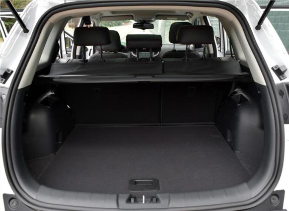 长安CS75 2017款 尚酷版 1.8T 自动四驱尊贵型 车厢座椅   后备厢