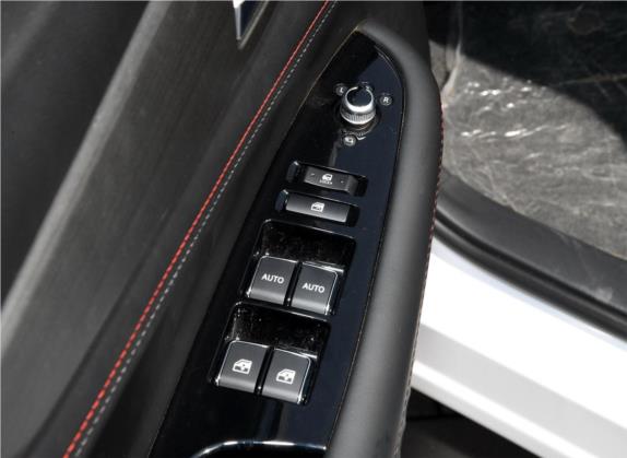 长安CS75 2018款 280T 自动睿智型 国V 车厢座椅   门窗控制