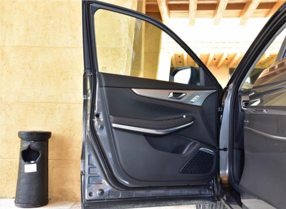 长安CS75 2018款 280T 自动领智型 国V 车厢座椅   前门板