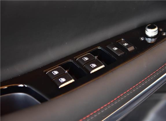 长安CS75 2018款 280T 自动领智型 国V 车厢座椅   门窗控制