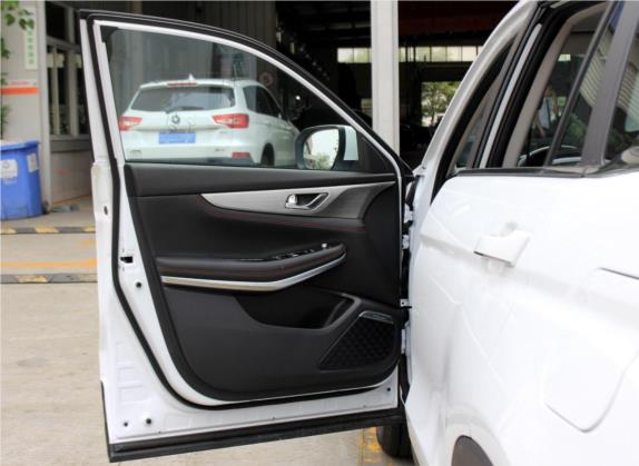 长安CS75 2018款 280T 自动智惠型 国V 车厢座椅   前门板