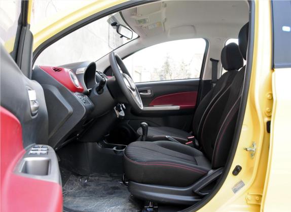 奔奔 2014款 1.4L 手动豪华型 车厢座椅   前排空间