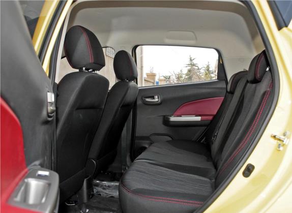 奔奔 2014款 1.4L 手动豪华型 车厢座椅   后排空间